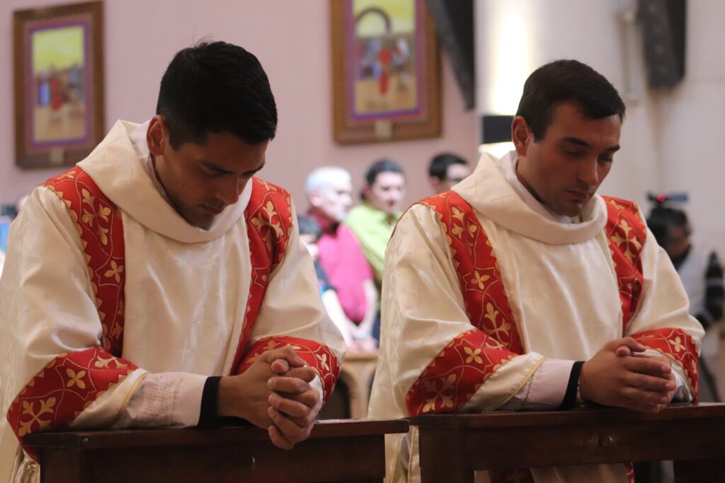 ordenaciones sacerdotales Ezequiel y Humberto