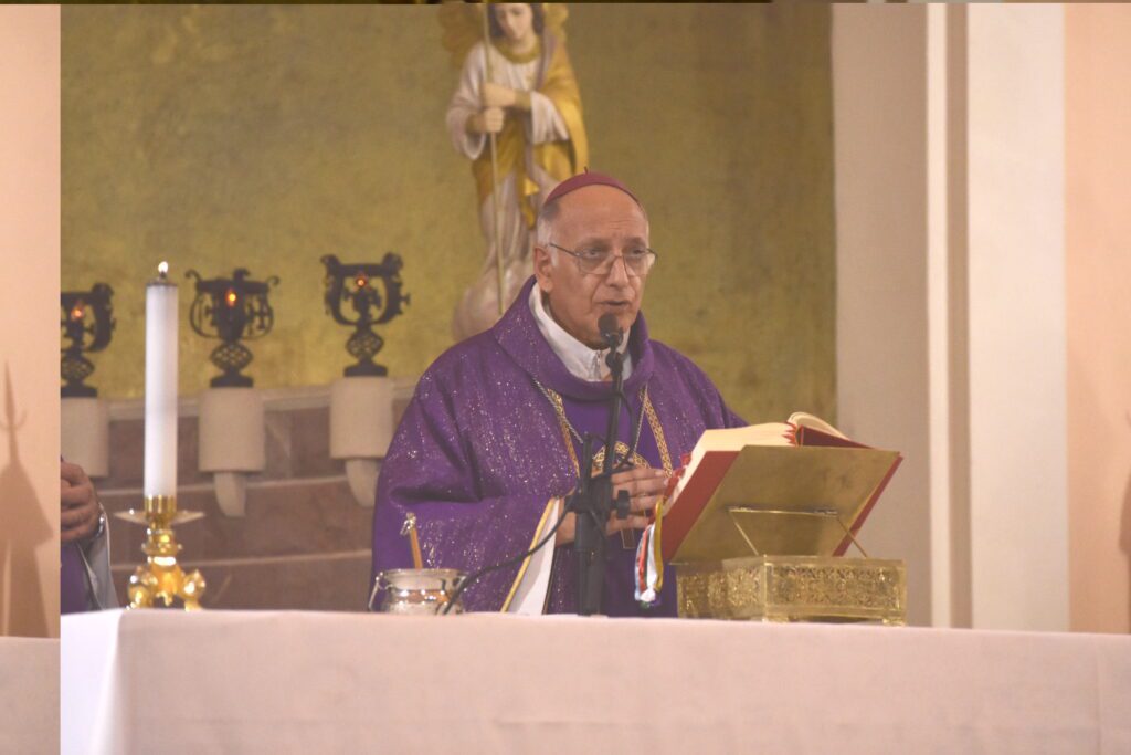 juntos sostenemos el futuro de la iglesia