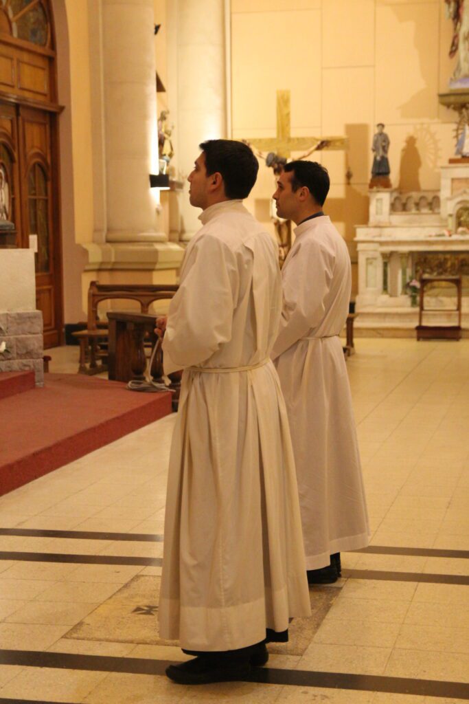 seminaristas reciben ministerio